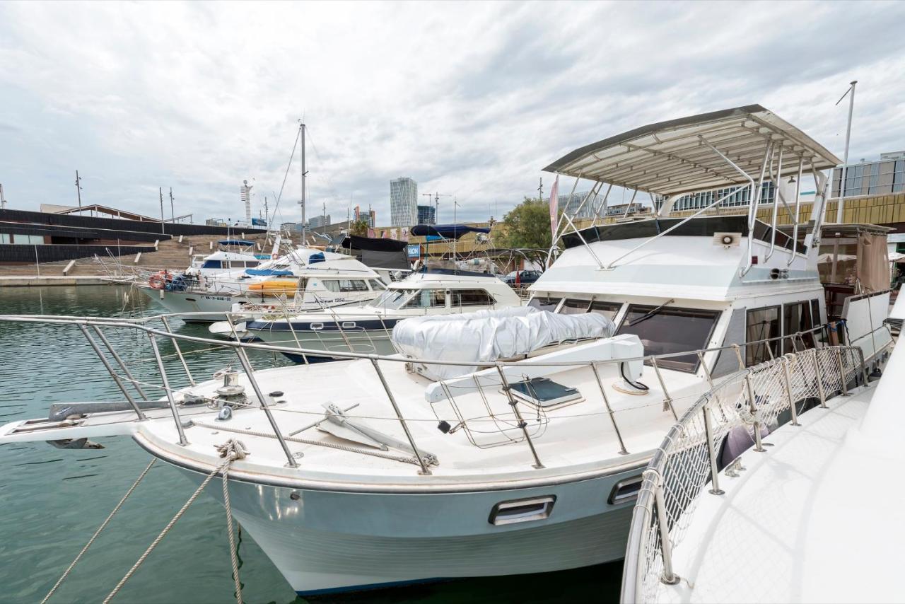 Boat Accommodations Barcelona Sant Adrià de Besòs Exterior foto