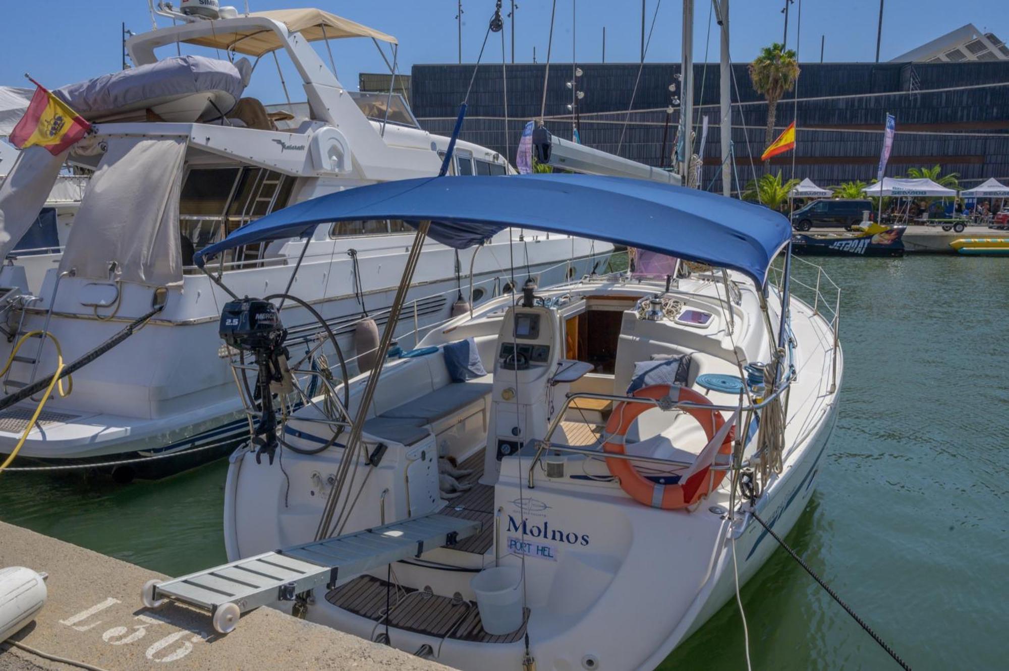 Boat Accommodations Barcelona Sant Adrià de Besòs Exterior foto