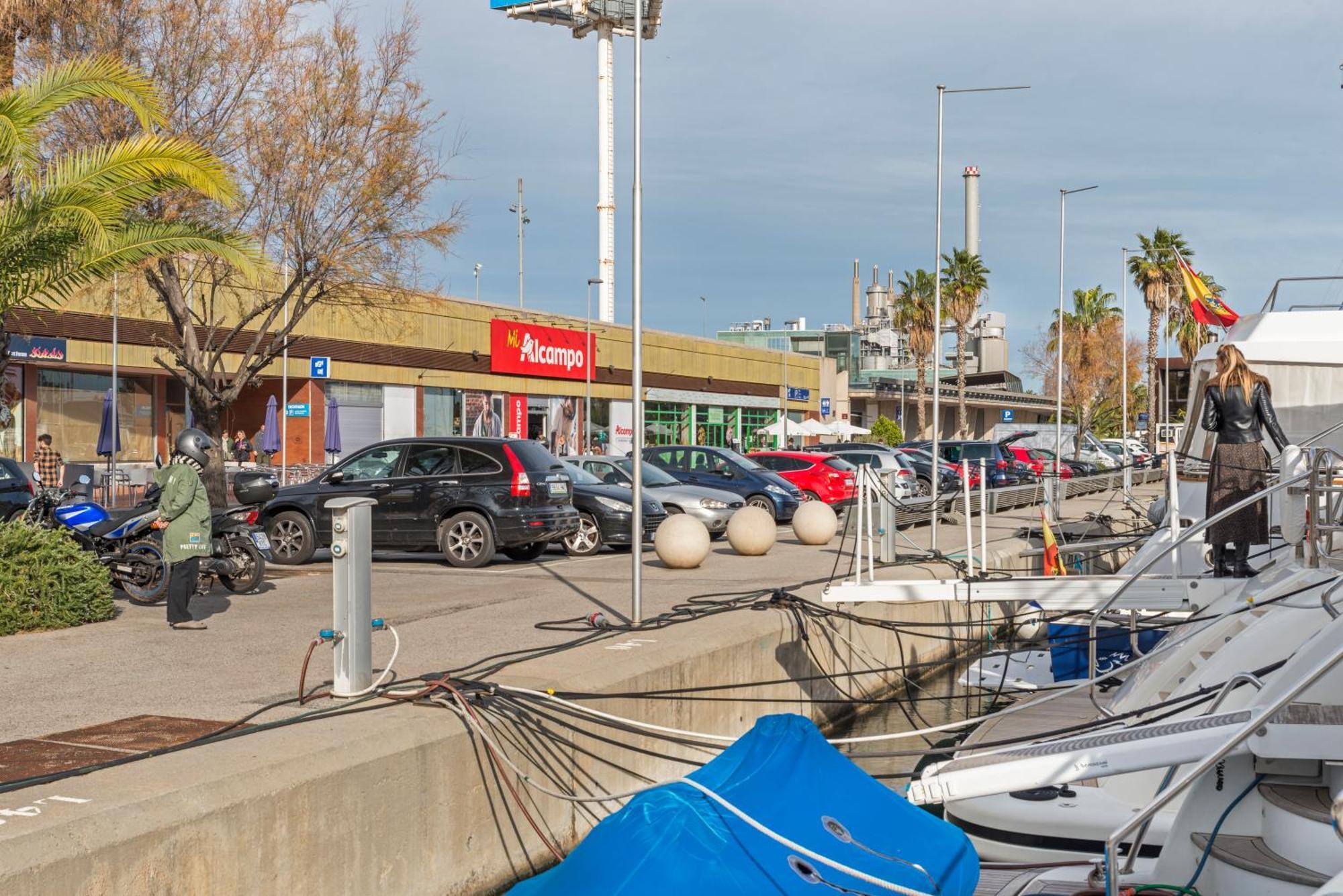 Boat Accommodations Barcelona Sant Adrià de Besòs Exterior foto